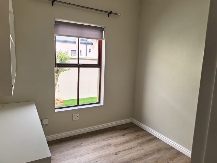 To Let 3 Bedroom Property for Rent in Atlantic Beach Golf Estate Western Cape